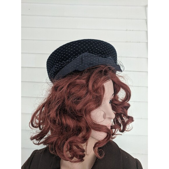 Deep Blue Velvet Hat Vintage Midcentury 50s 60s Breton with Veil - Picture 7 of 10